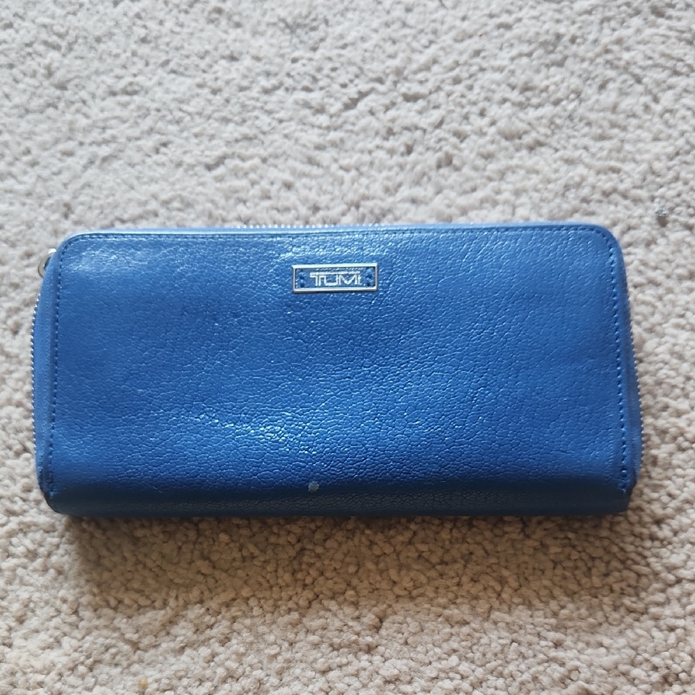 TUMI Classic Blue Leather Wallet